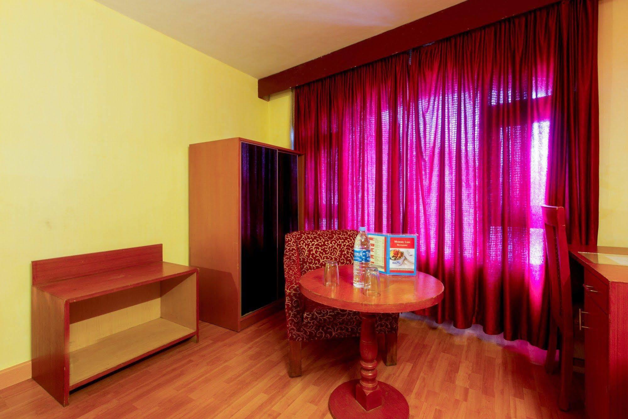 Fabhotel Khems Shoram Palace Road Ooty Buitenkant foto