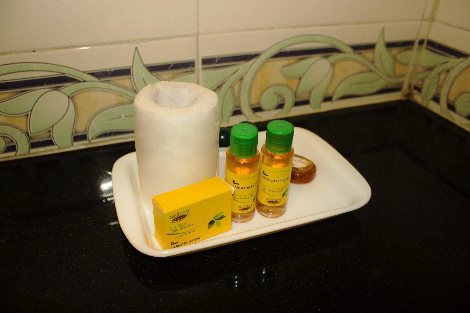 Fabhotel Khems Shoram Palace Road Ooty Buitenkant foto