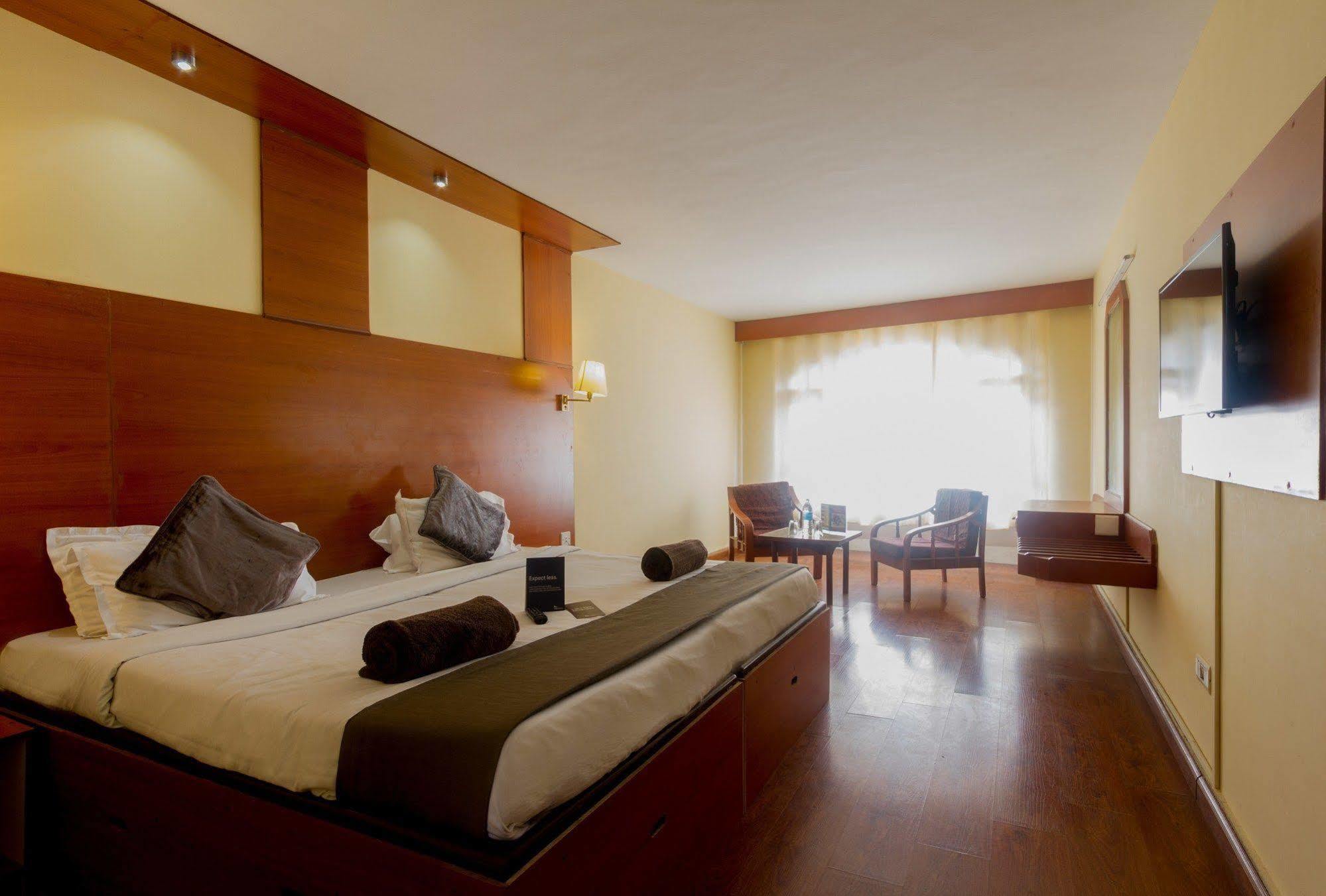 Fabhotel Khems Shoram Palace Road Ooty Buitenkant foto