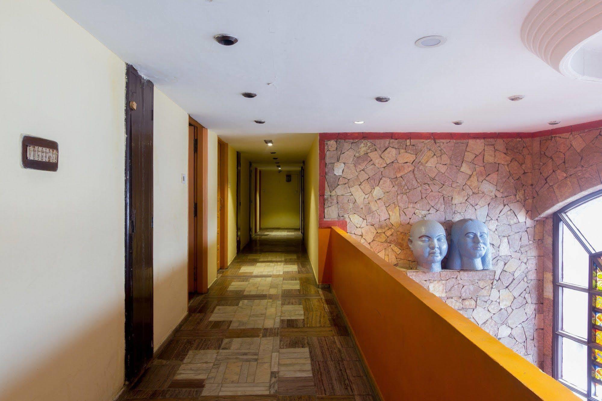 Fabhotel Khems Shoram Palace Road Ooty Buitenkant foto